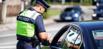 Gewerkschaft der Polizei und Städtebund sind zufrieden – Wirtschaftsinstitute nicht