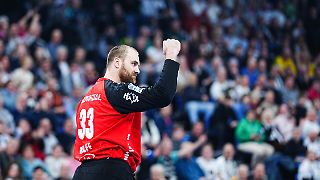 THW-Keeper Wolff frisst verzweifelte Löwen
