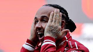 Lewis Hamilton feiert überraschenden Premierensieg mit Ferrari