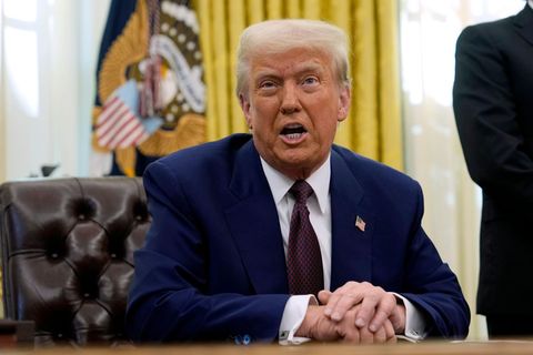 Trump bezeichnet kritische Nachfragen als "Hexenjagd"