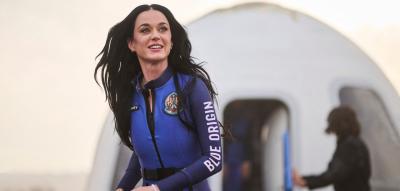 Katy Perry und Jeff Bezos‘ Freundin fliegen ins All – und ernten Kritik von Ricarda Lang