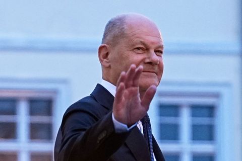 Diese Songs wünscht Kanzler Scholz sich für den Zapfenstreich