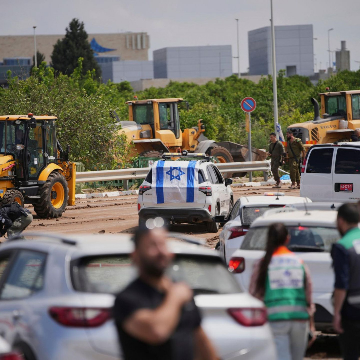 Huthi-Rakete auf Israel gefeuert – Armee meldet Treffer an Flughafen in Tel Aviv