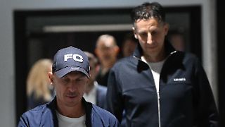 Panischer 1. FC Köln wirft Trainer und Sportchef raus