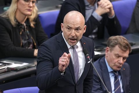 Bodenständiger Jurist Hoffmann führt CSU-Abgeordnete