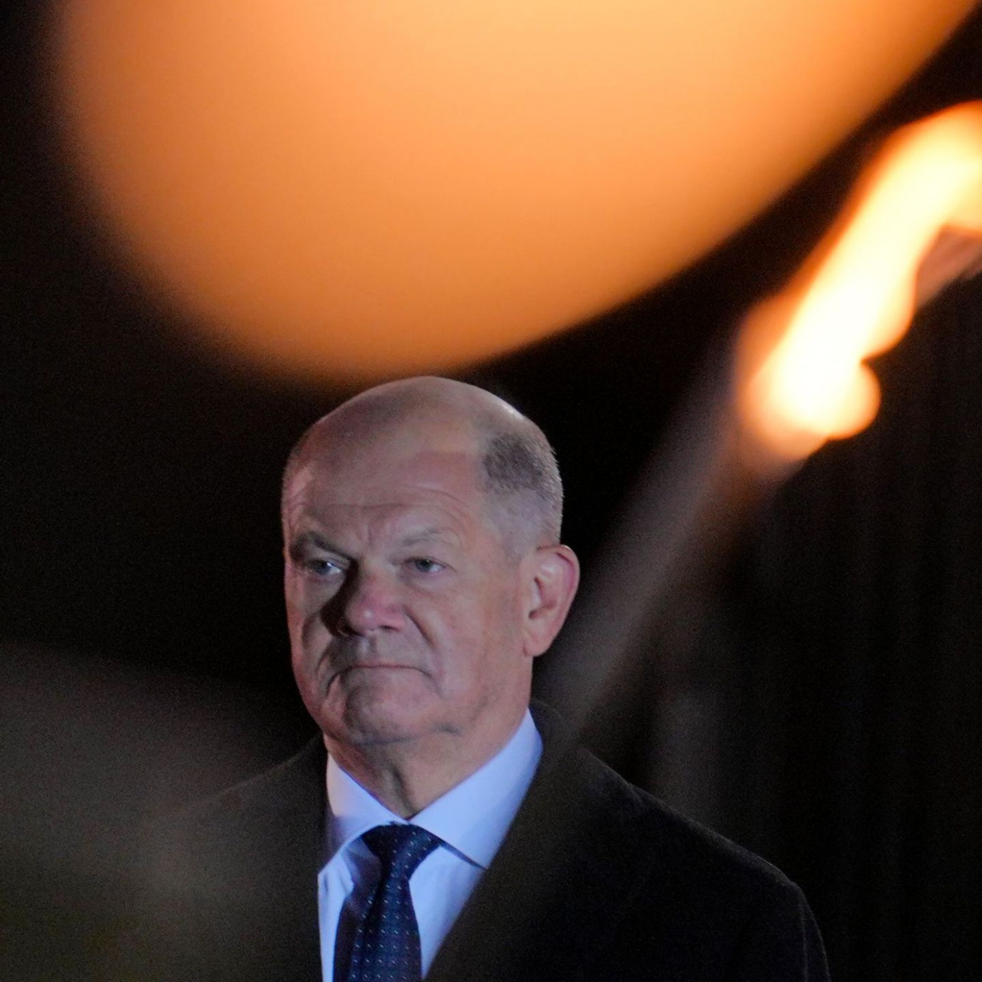 "Respect" zum Abschied: Zapfenstreich für Scholz