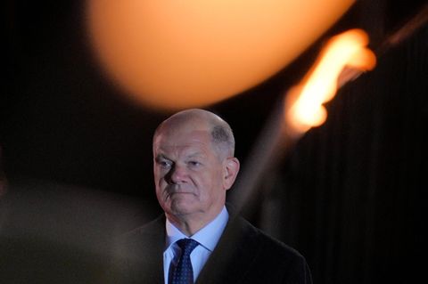 Mit "Respect": So verabschiedet sich Olaf Scholz aus seinem Amt