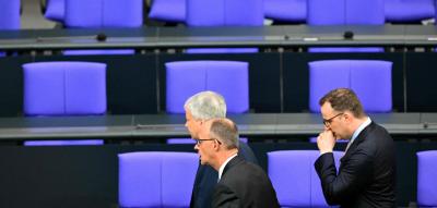 Bundestag stimmt geschlossen für sofortigen zweiten Wahlgang – inklusive AfD und Linke