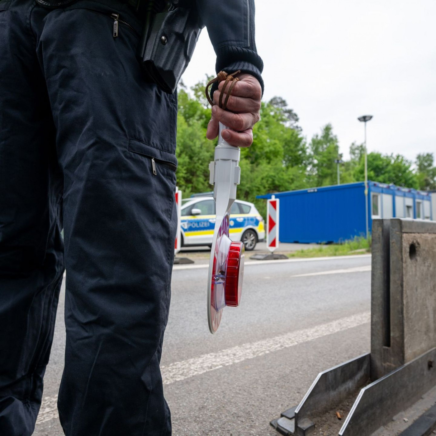 Grenzkontrollen: Dobrindt kündigt mehr Zurückweisungen an