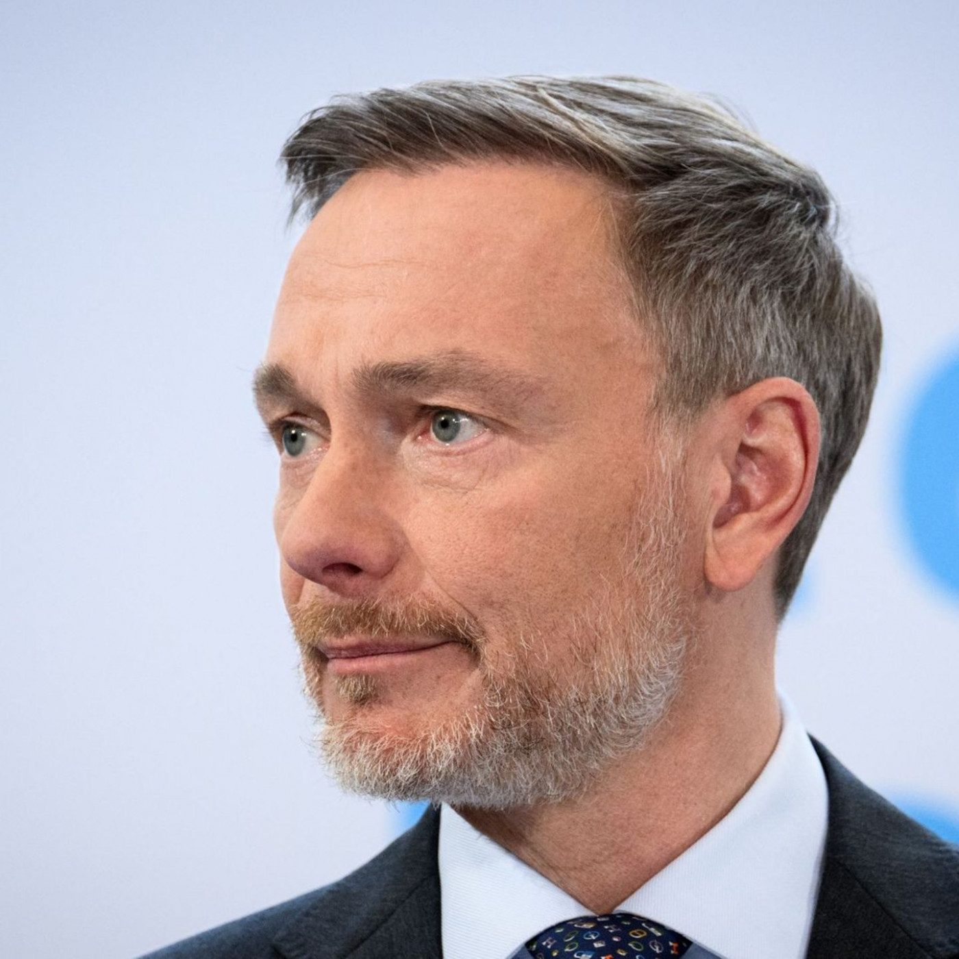 Lindner meldet sich zurück: Familie "Tag und Nacht"