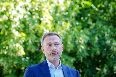 Christian Lindner postet schräges Waldvideo – und bekommt Jobvorschläge