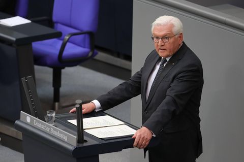 Steinmeier dankt Roter Armee – und kritisiert Kreml scharf