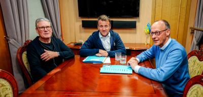Zeichen der Unterstützung – Merz, Macron und Starmer in Kiew eingetroffen