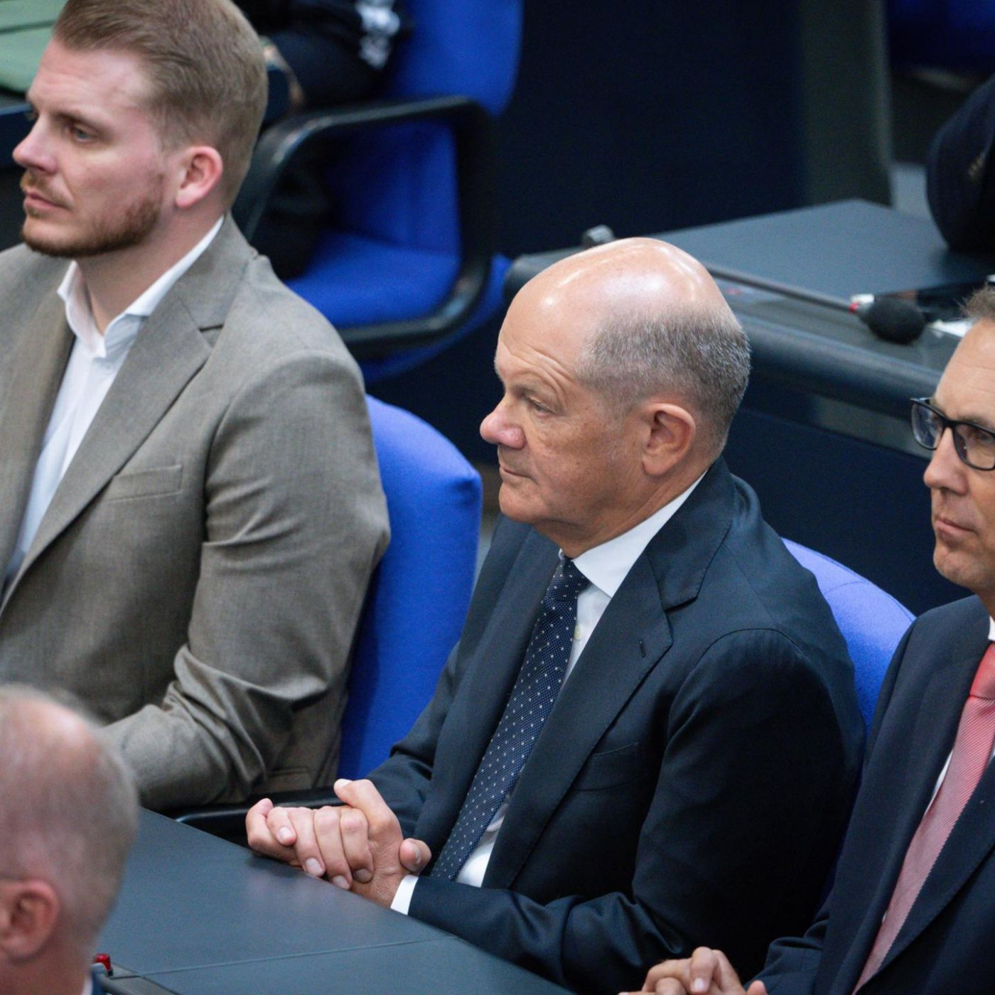 Das neue Leben des einfachen Abgeordneten Olaf S.