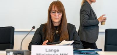 Innenministerin Lange tritt nach Rauswurf des Verfassungsschutz-Chefs zurück