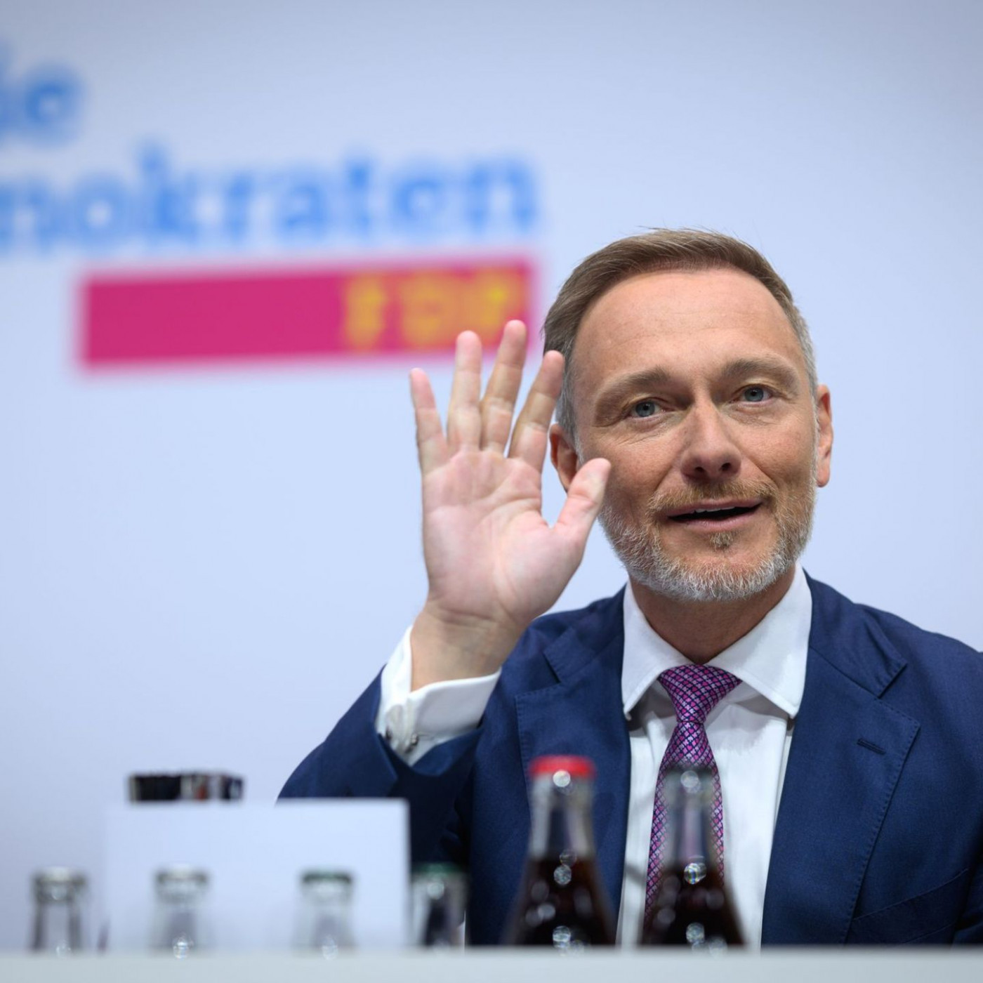 FDP-Chef Lindner verabschiedet sich mit Attacke auf CDU