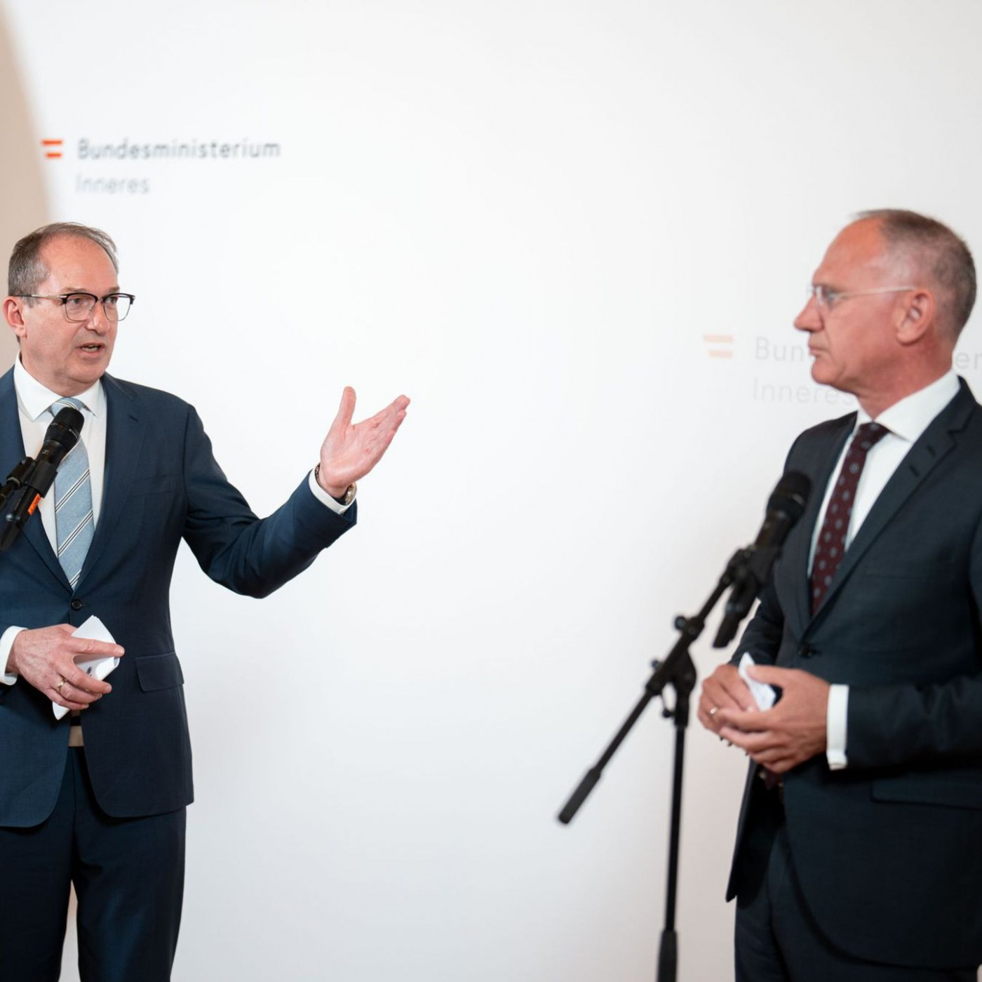 Lob für Dobrindts Grenzpolitik bei Arbeitsbesuch in Wien