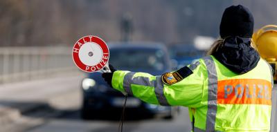 Deutscher EU-Abgeordneter warnt vor „Domino-Effekt“ bei Grenzkontrollen