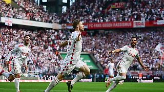Der 1. FC Köln ist zurück in der Bundesliga, Dorfklub Elversberg erreicht Relegation