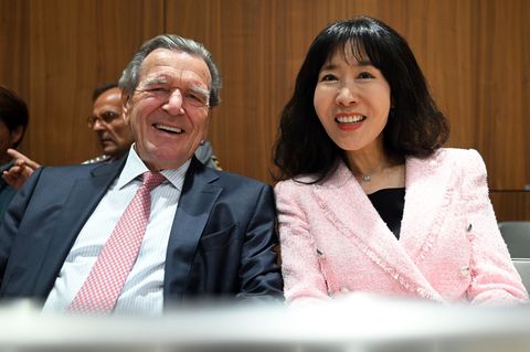Schröder und Wulff bei Ministerpräsidenten-Wahl