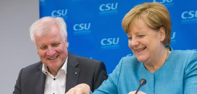 „Fatale Fehlentscheidung“ – Seehofer gibt Merkel Schuld am AfD-Erfolg
