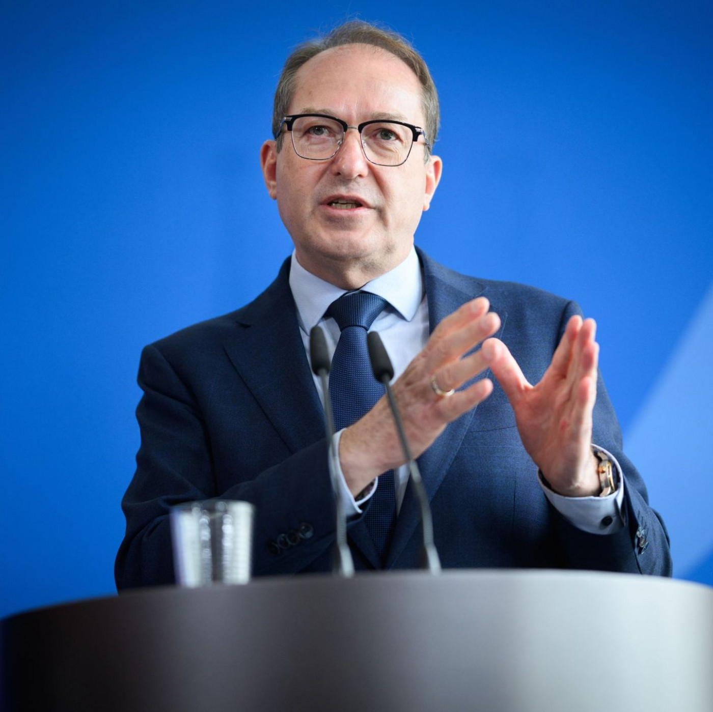 Dobrindt legt Gesetz zum Familiennachzug vor
