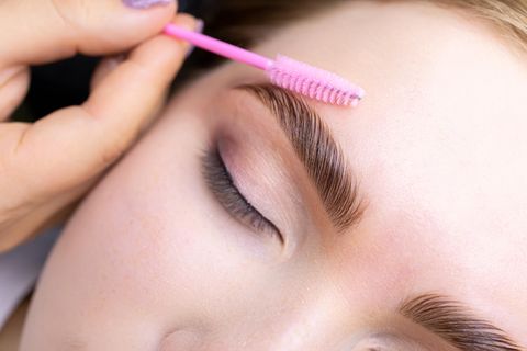 Brow Lamination: So funktionert das Augenbrauen-Lifting für zu Hause