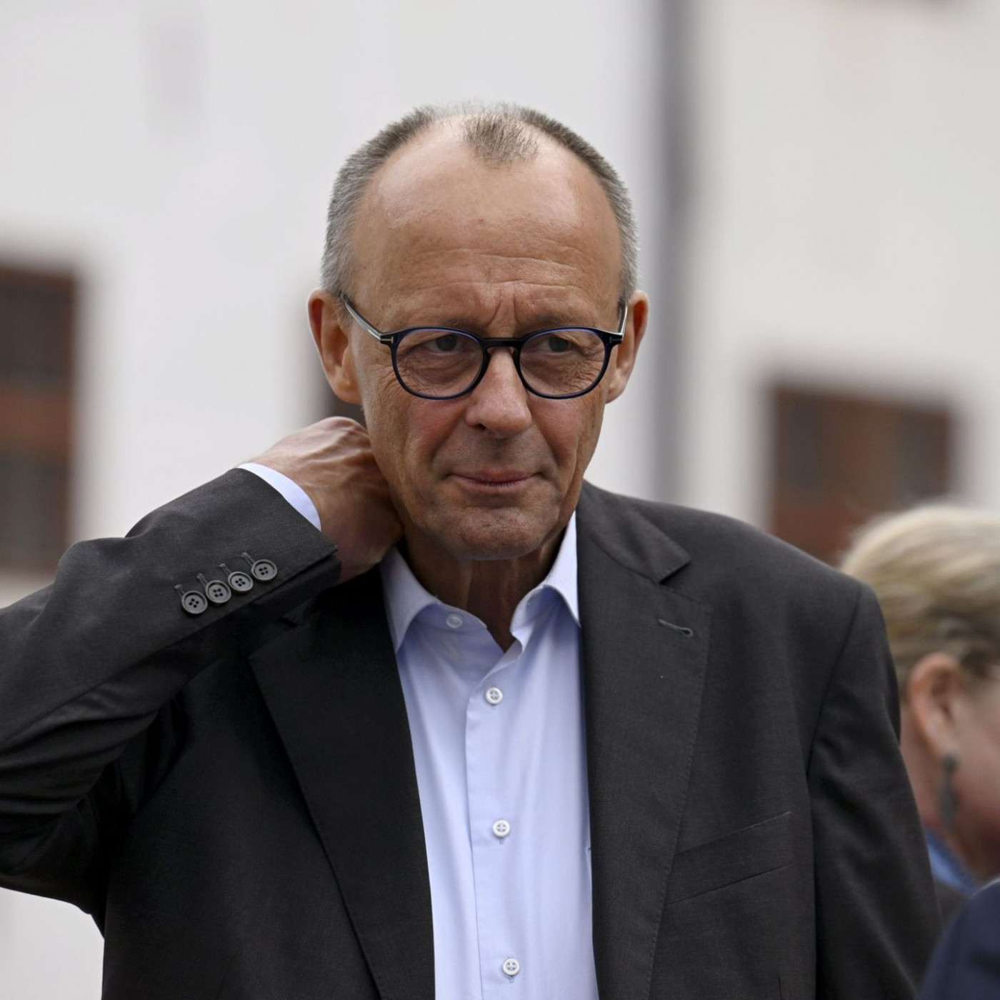 Kritik aus der SPD an Merz' Waffen-Wende im Ukraine-Krieg