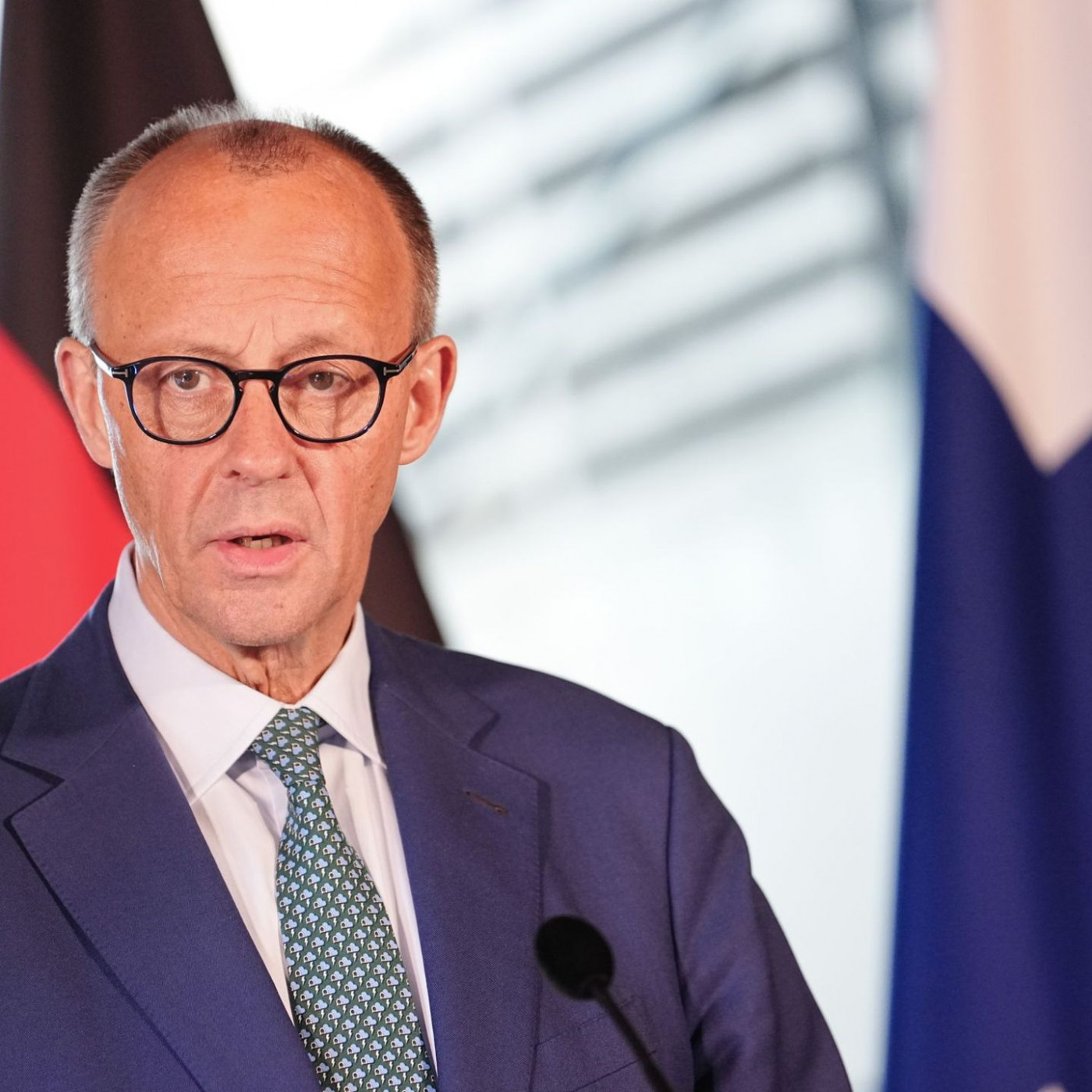 Kanzler nennt Waffen-Freigabe für Ukraine "notwendig"