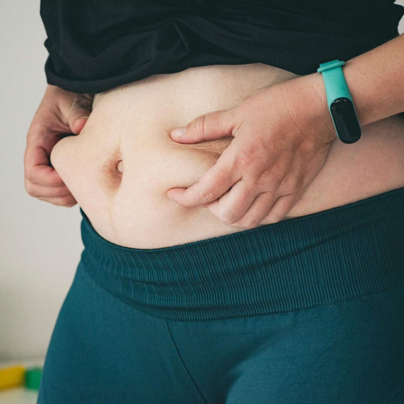 Warum Bauchfett so gefährlich ist – und wie Sie es ohne Diät wieder loswerden