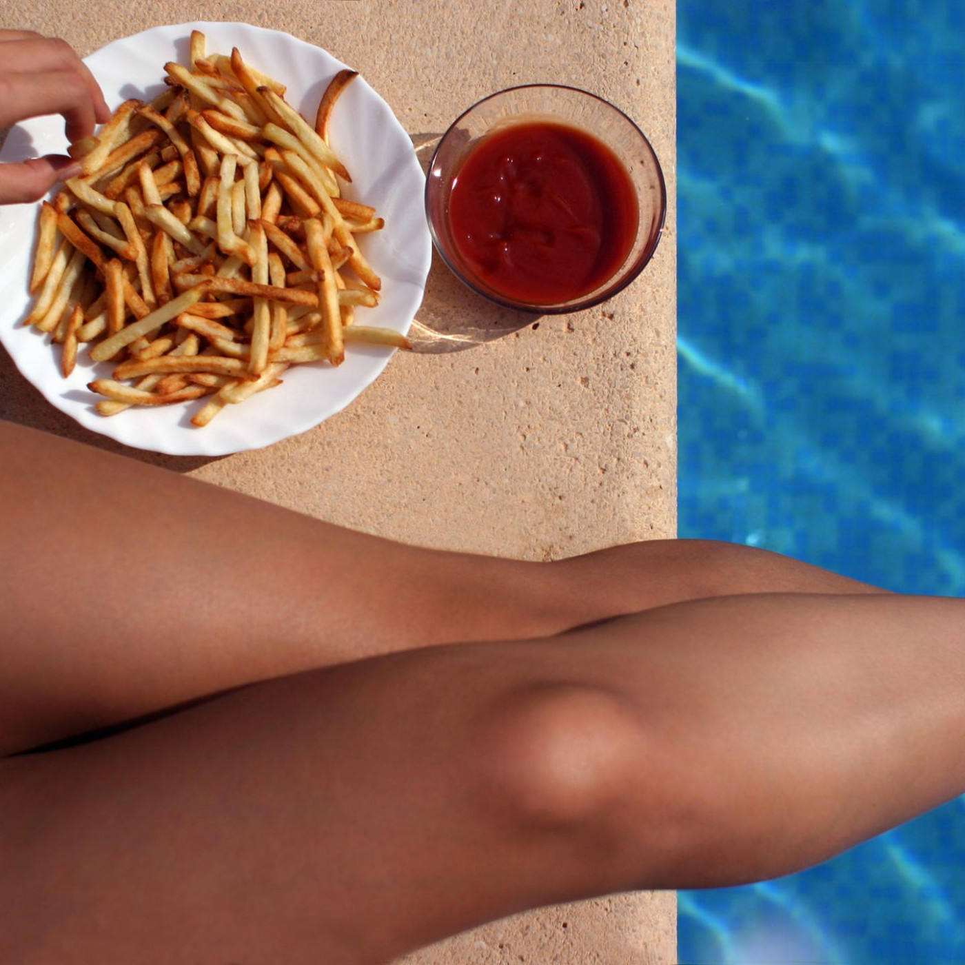 Mit vollem Magen darf man nicht Schwimmen gehen – stimmt's?