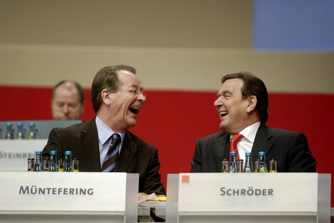 SPD-Legenden Müntefering und Schröder haben sich zerstritten