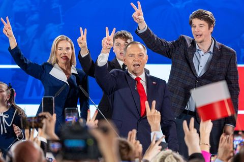 "Kein guter Morgen für Europa": Politiker zeigen sich besorgt nach Polen-Wahl