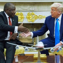 Ramaphosa spottet und lacht über Trumps "Hinterhalt"