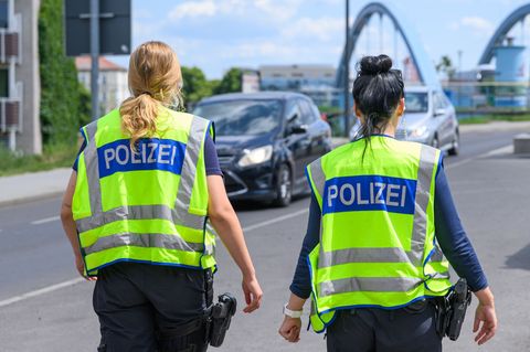 Merz: Zurückweisung von Asylsuchenden bleibt möglich