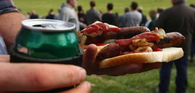 Gesundheitsministerin will Alkohol- und Grill-Verzicht bei Sportveranstaltungen im Sommer