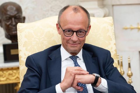 Merz begeistert Trump mit Gastgeschenk – so lief das Treffen der Staatsmänner