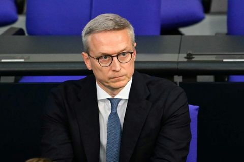 Neues Digitalministerium hatte anfangs nicht alle Tassen im Schrank