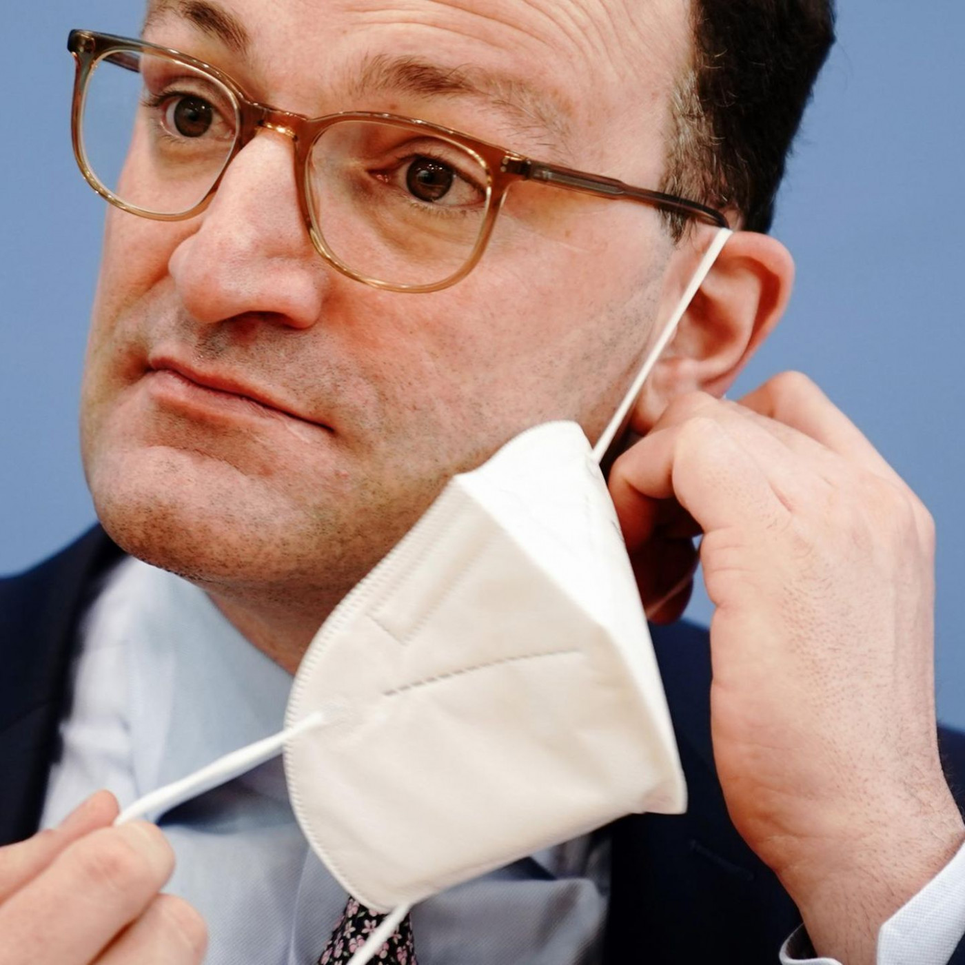 Medienbericht: Internes Papier belastet Jens Spahn in Maskenaffäre schwer