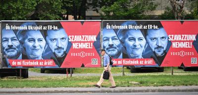 Selenskyj wirft Orbán „historischen Fehler“ vor – und rügt Plakatkampagne
