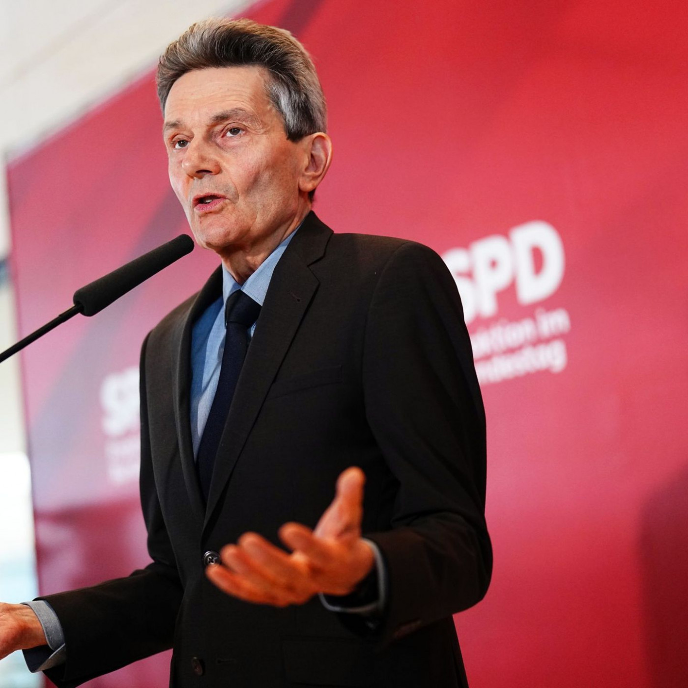 SPD-Politiker fordern diplomatische Gespräche mit Russland
