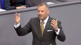 SPD-Verteidigungsexperte Drossmann kritisiert Friedensmanifest als anmaßend