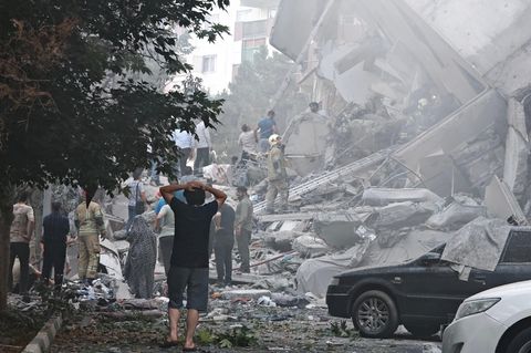 Schutt, Trümmer und Entsetzen – die ersten Bilder aus Teheran