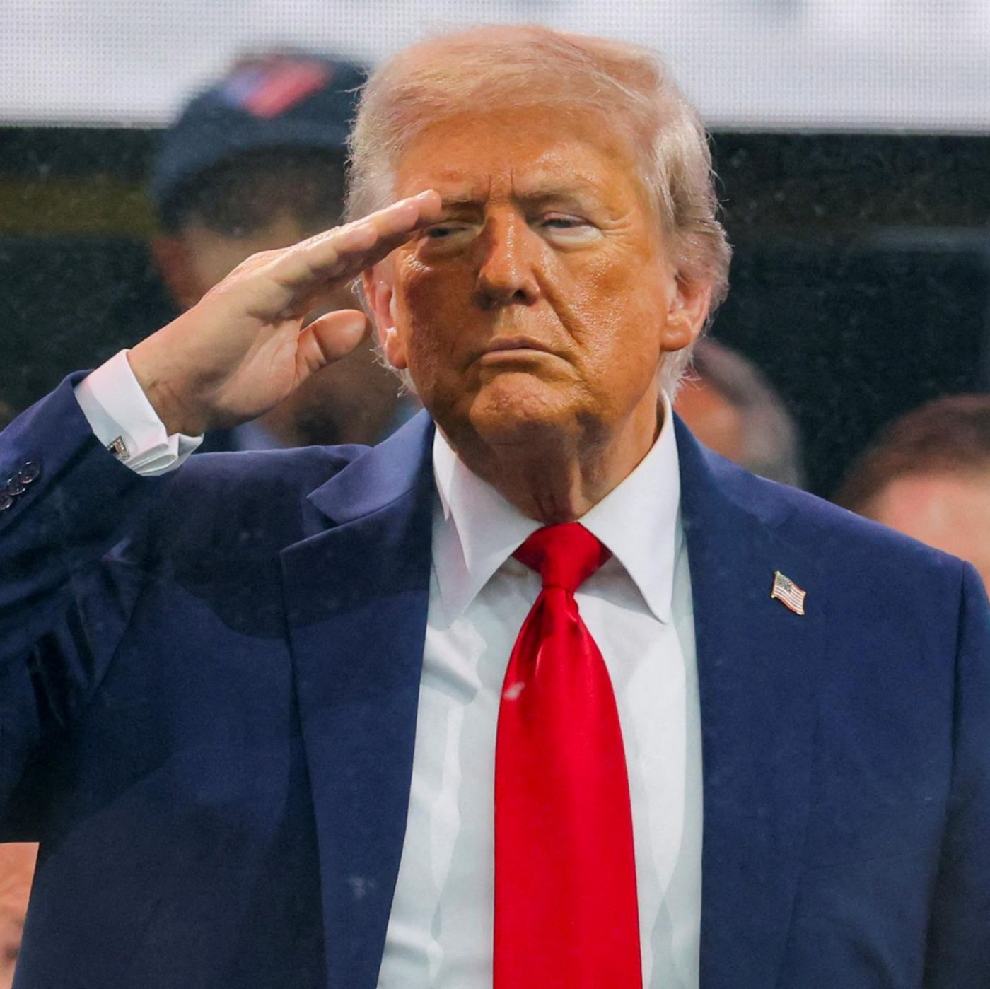Trump feiert sich – im Schatten von Protesten und einem tödlichen Attentat
