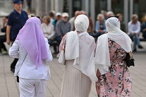 Antimuslimischer Rassismus trifft Frauen besonders stark