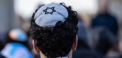 „Ich stech dich ab!“ – Angreifer bedroht Mann in Berlin mit Messer