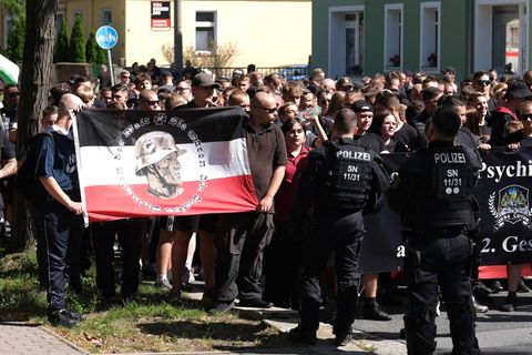 Rechte Jugendgruppen wachsen schnell - bundesweit vernetzt