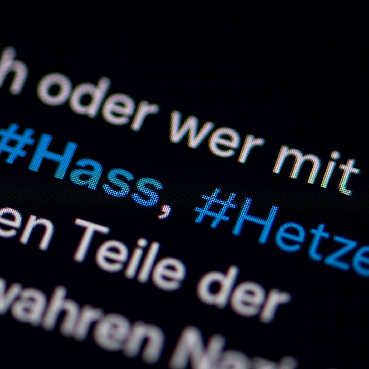 Bundesweite Polizeiaktion wegen Hetze im Internet