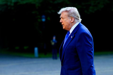 Wer Kritik am Iran-Angriff übt, wird zu Trumps Feind