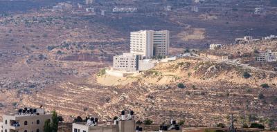Israelische Siedler greifen Stadt an – Soldaten töten  bei Kämpfen drei Palästinenser